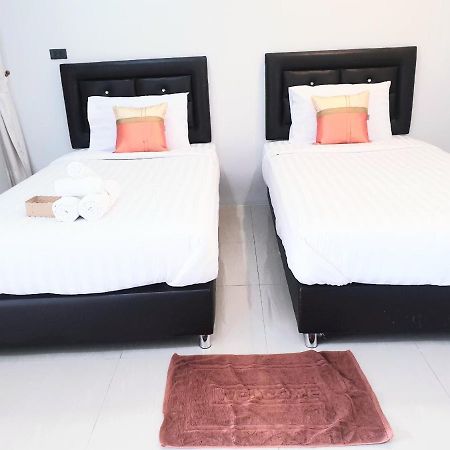 Chadaporn Mae Chaem Hotel Bagian luar foto