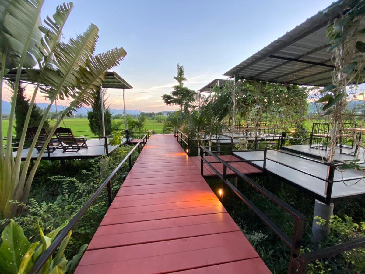 Chadaporn Mae Chaem Hotel Bagian luar foto