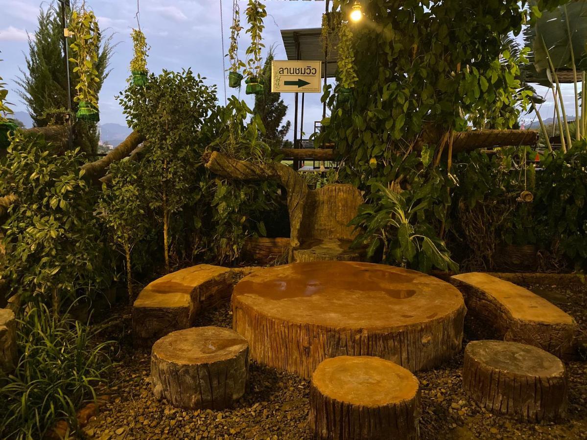 Chadaporn Mae Chaem Hotel Bagian luar foto