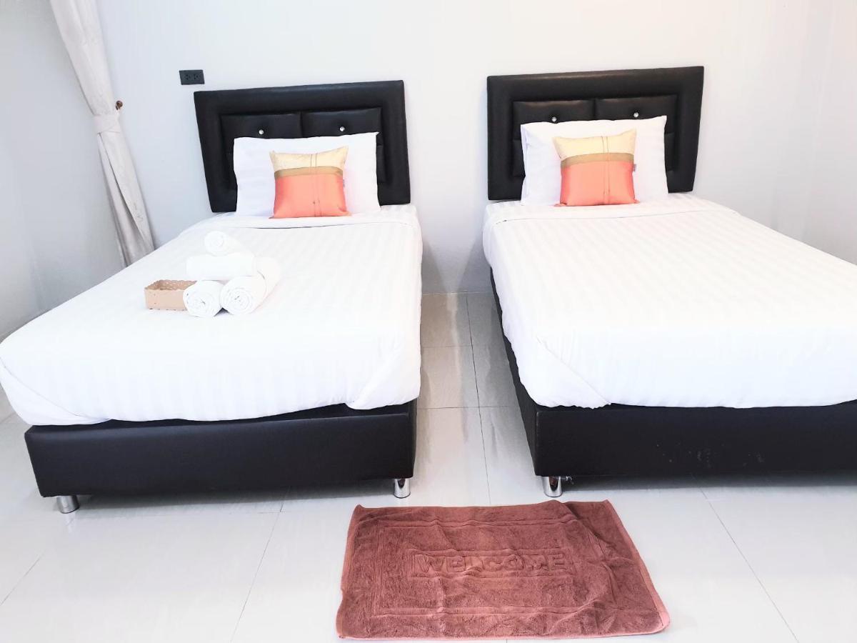 Chadaporn Mae Chaem Hotel Bagian luar foto
