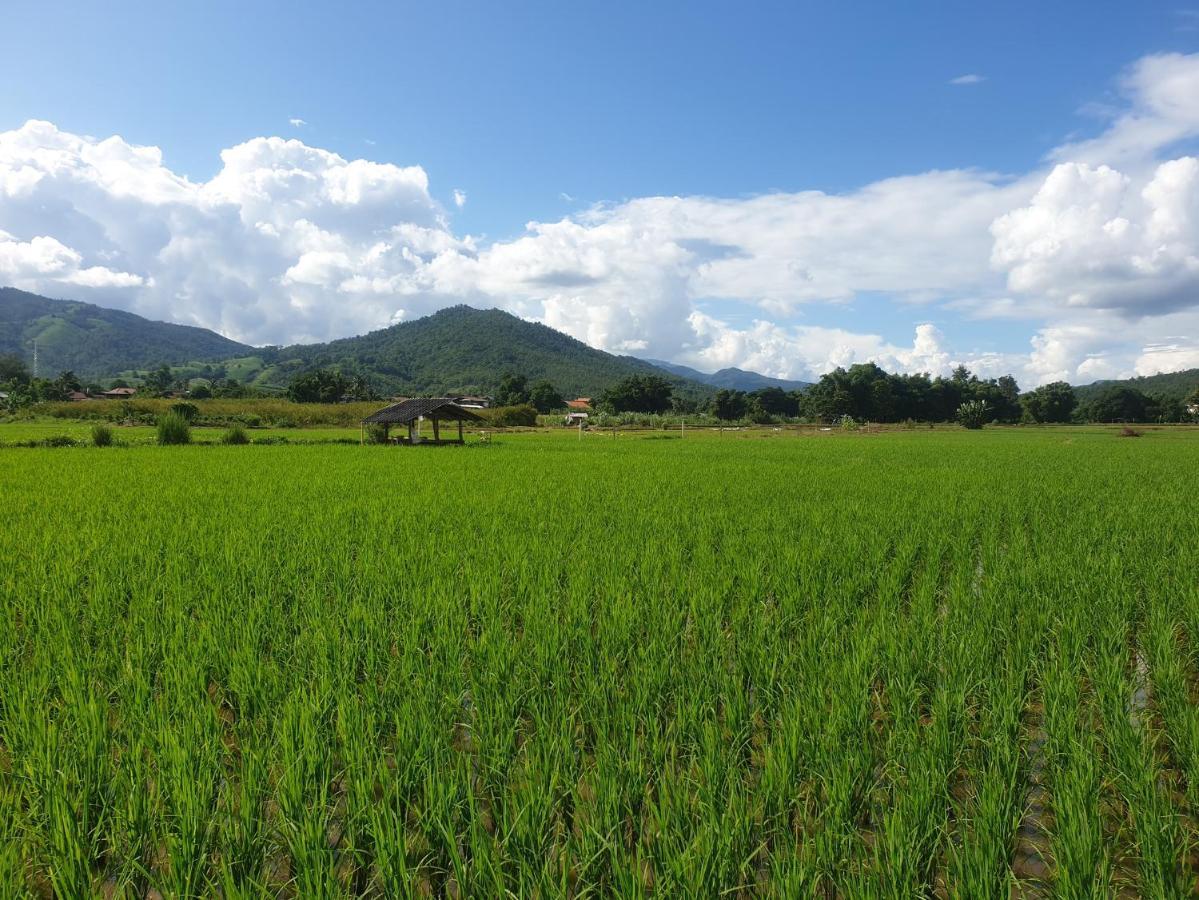 Chadaporn Mae Chaem Hotel Bagian luar foto